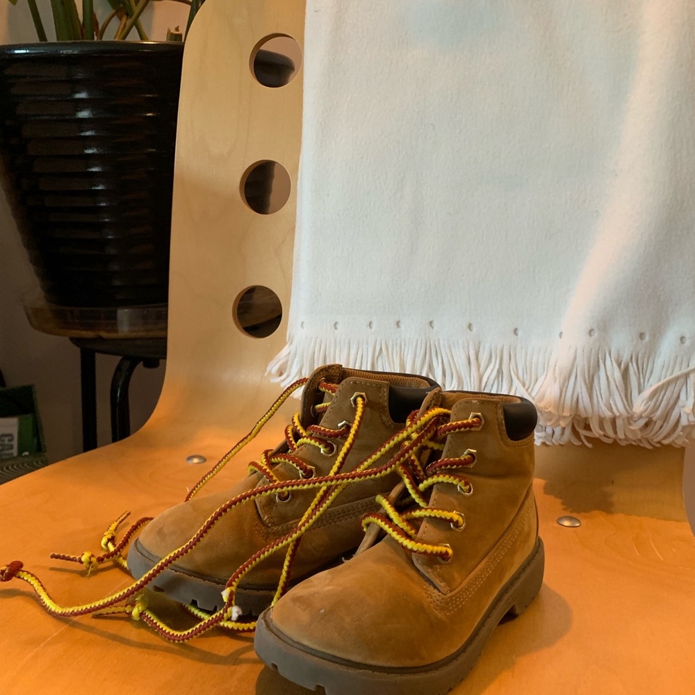 Boys boot suede brown fall winter size 10 boy